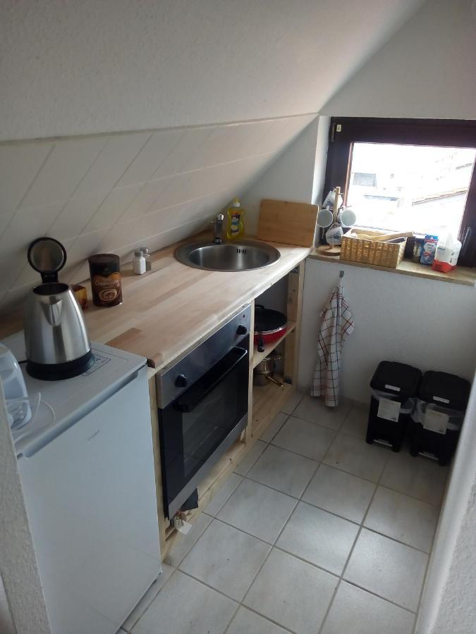 Kleine Ferienwohnung Am Kahlaer Markt Kahla  Екстериор снимка