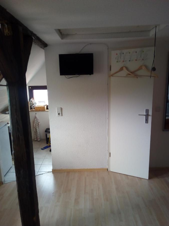 Kleine Ferienwohnung Am Kahlaer Markt Kahla  Екстериор снимка